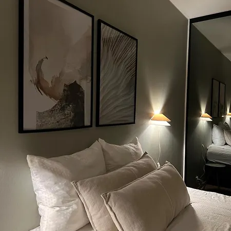 Luksuslukaali * Lahti