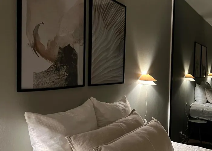 Luksuslukaali * لاهتي